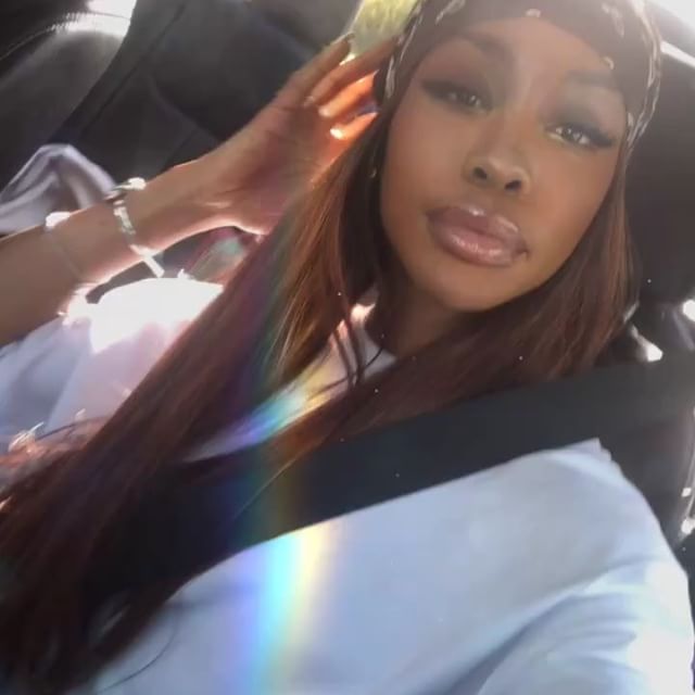 SZA says “Goodbye” to fans