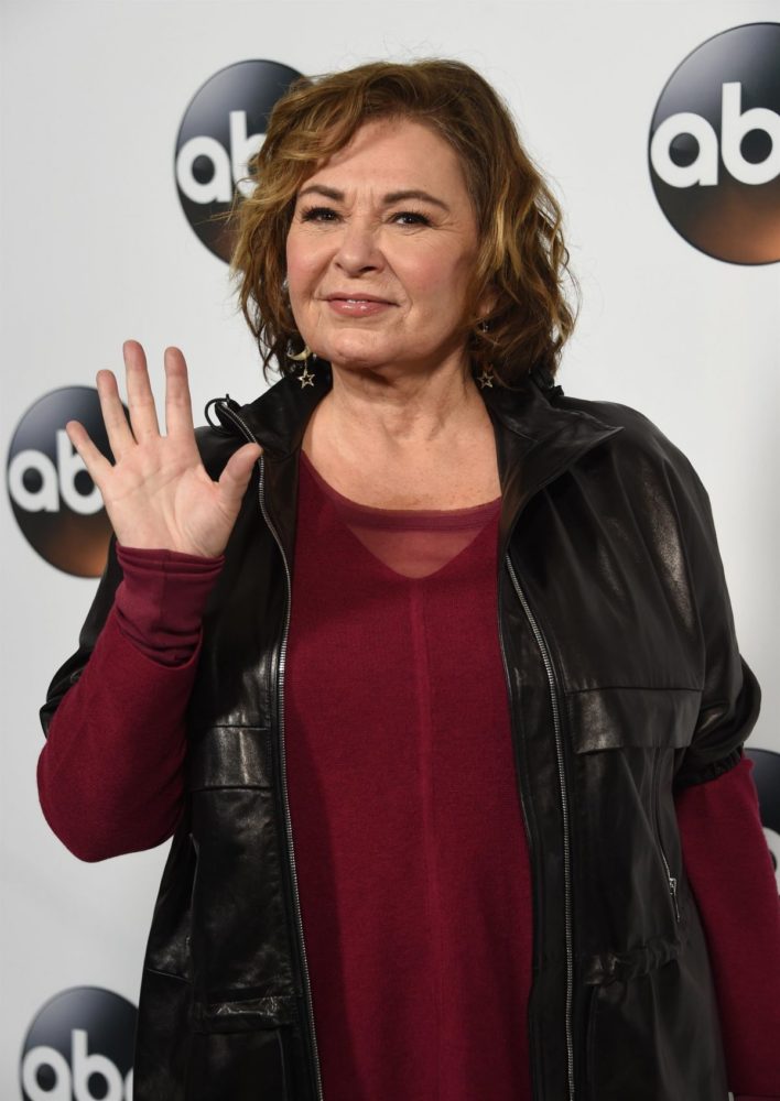 (Audio) Roseanne Barr cries during Podcast over her racist tweets & apologizes