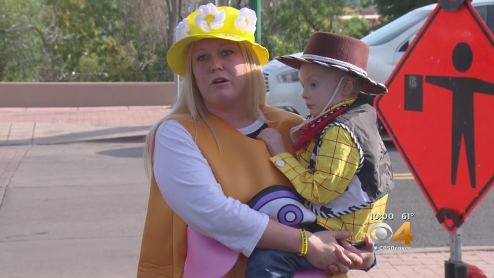 Charity & neighborhood help boy who’s dying from Cancer celebrate Halloween early