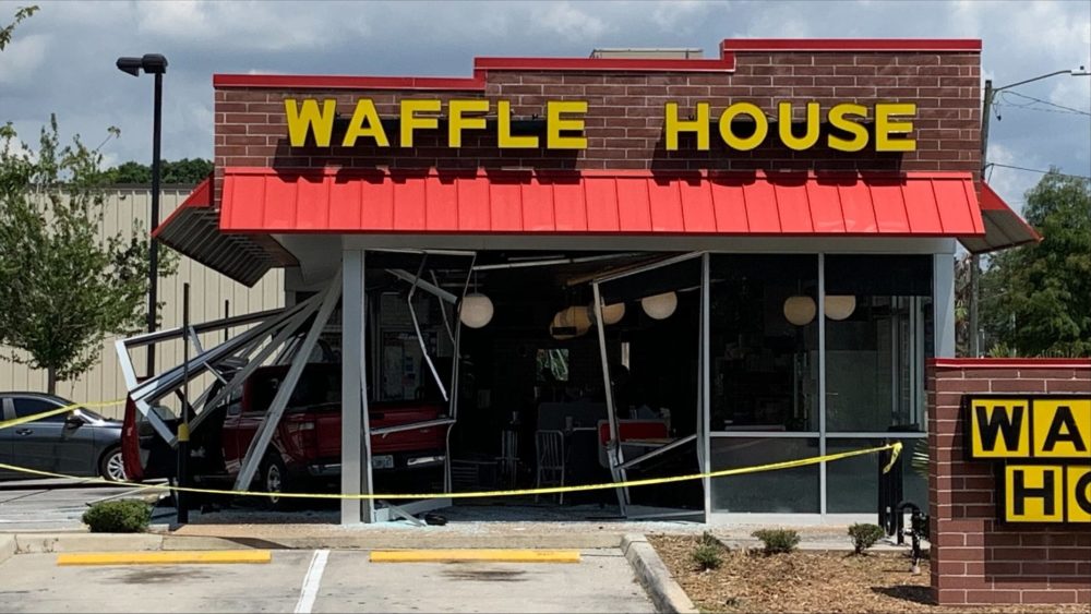 Pickup truck rams into Florida Waffle House, injuring 4, including child