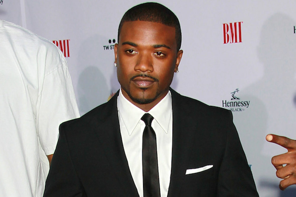 Singer Ray J hospitalized with pneumonia