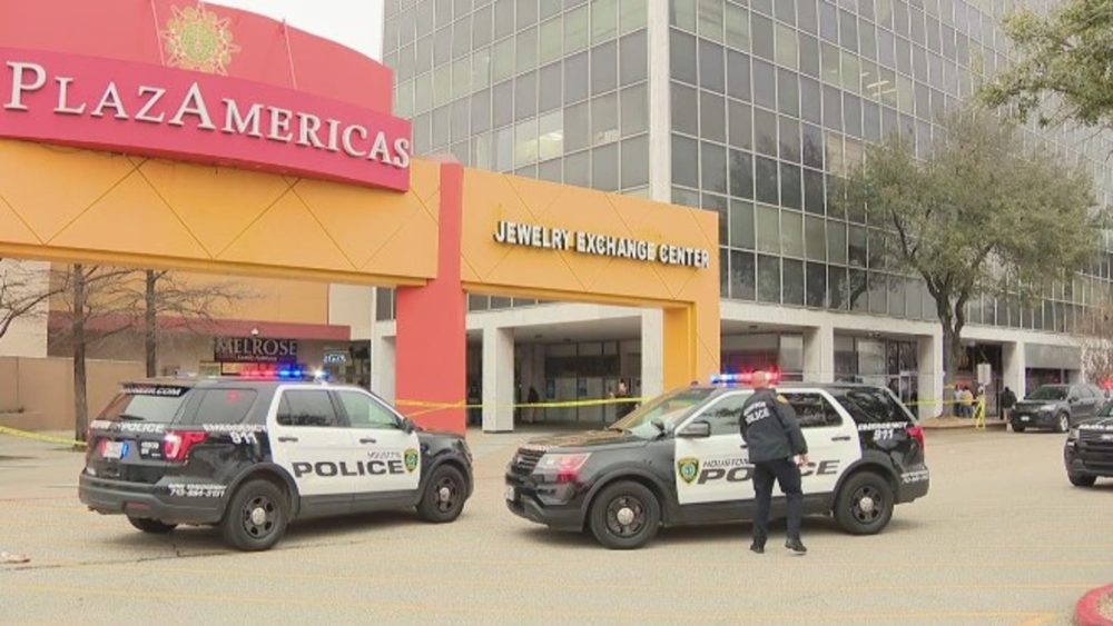 Texas Mall Shooting Leaves Off-Duty Officer Dead, Suspect Killed