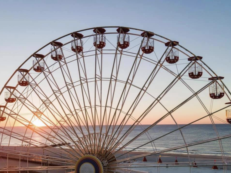 N.J. Amusement Park Worker Dies After Falling From Elevated Lift